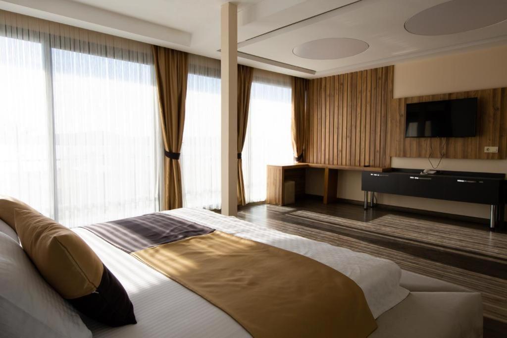Carpe Diem Hotel Ayvalik Luaran gambar